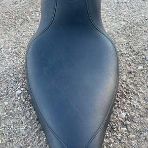Harley softail Heritage Fatboy Runaround Solo Seat 2000-2006 Low Profile Mustang